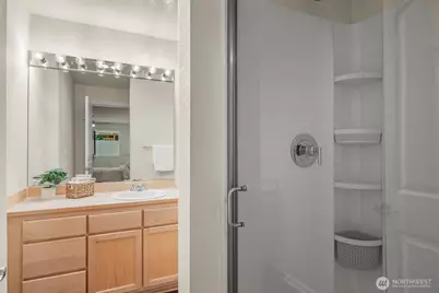 750 N 143rd Street #B7, Seattle, WA 98133 - Photo 17