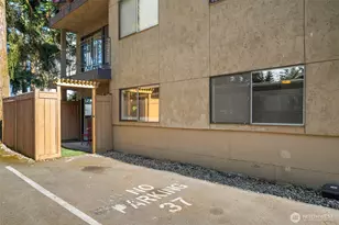 750 N 143rd St, Seattle, WA 98133 - Photo 3