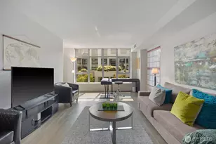 588 Bell St, Seattle, WA 98121 - Photo 9