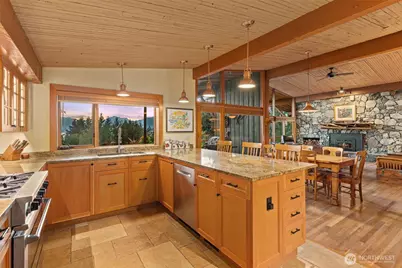 8696 NW Anderson Hill Rd, Silverdale, WA 98383 - Photo 7