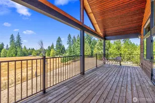 21325 Pugh Rd NE, Poulsbo, WA 98370 - Photo 11