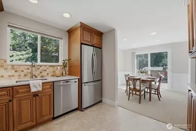 19310 37th Avenue NE, Lake Forest Park, WA 98155 - Photo 7