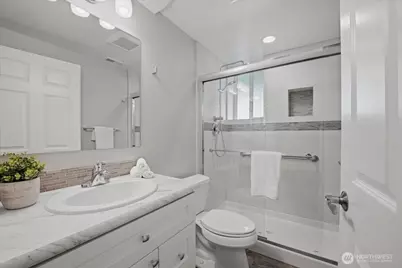 19310 37th Avenue NE, Lake Forest Park, WA 98155 - Photo 25