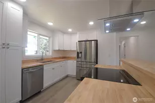 1936 NE Clemens St, Bremerton, WA 98310 - Photo 9