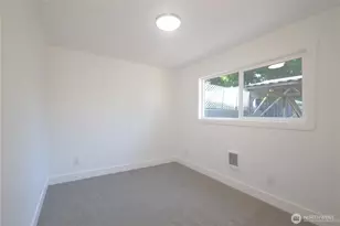 1936 NE Clemens St, Bremerton, WA 98310 - Photo 35
