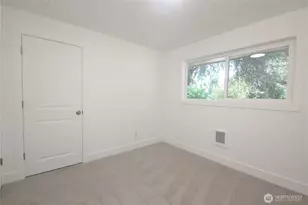 1936 NE Clemens St, Bremerton, WA 98310 - Photo 29