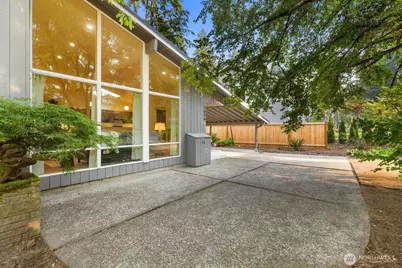 1646 152nd Avenue SE, Bellevue, WA 98007 - Photo 3
