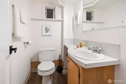 8327 24th Avenue NW, Seattle, WA 98117 - Photo 23