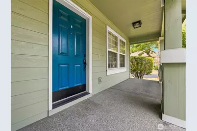 1873 Palisade Boulevard, DuPont, WA 98327 - Photo 3
