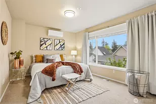 11875 SE 4th Pl, Bellevue, WA 98005 - Photo 21