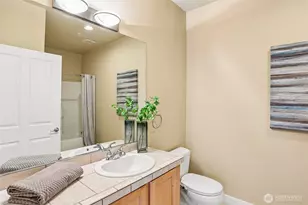 11875 SE 4th Pl, Bellevue, WA 98005 - Photo 25