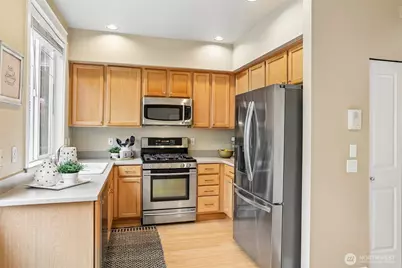 11875 SE 4th Place #701, Bellevue, WA 98005 - Photo 11