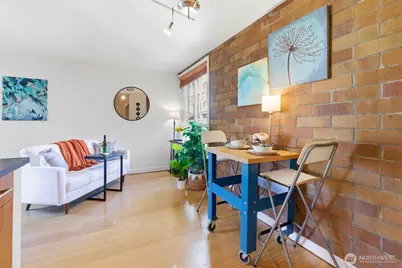905 Cherry Street #306, Seattle, WA 98104 - Photo 5