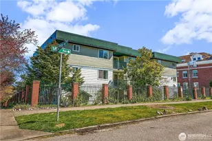 1818 18th Ave, Seattle, WA 98122 - Photo 3