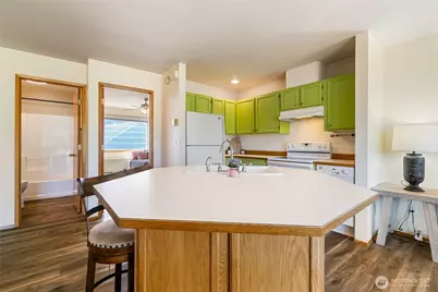 264 W Maberry #202, Lynden, WA 98264 - Photo 5