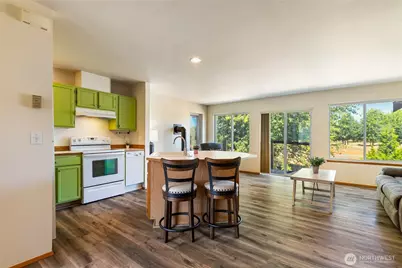 264 W Maberry #202, Lynden, WA 98264 - Photo 1