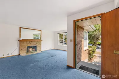 8361 30th Avenue NW, Seattle, WA 98117 - Photo 11