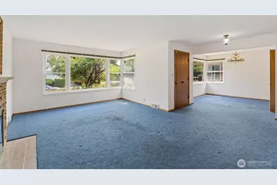 8361 30th Avenue NW, Seattle, WA 98117 - Photo 9