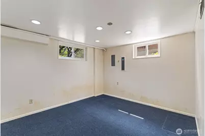 8361 30th Avenue NW, Seattle, WA 98117 - Photo 31