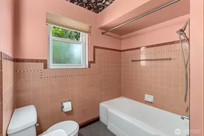 8361 30th Avenue NW, Seattle, WA 98117 - Photo 23