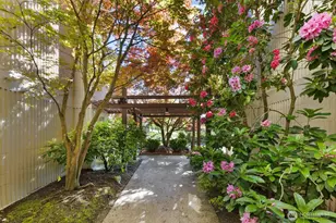 8001 Sand Point Way NE, Seattle, WA 98115 - Photo 5