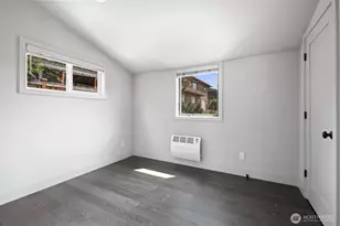 1315 S 7th St, Renton, WA 98057 - Photo 17