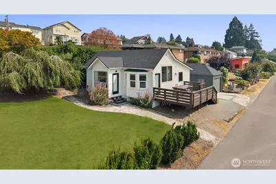 1315 S 7th St, Renton, WA 98057 - Photo 1
