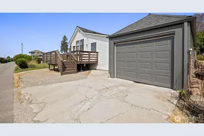 1315 S 7th St, Renton, WA 98057 - Photo 23