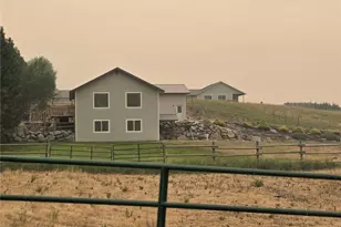 32 Pilot Wheel Rd, Tonasket, WA 98855 - Photo 1
