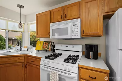 307 Rowe Street NW, Orting, WA 98360 - Photo 7
