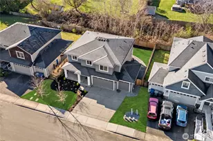 8307 184th Ave E, Bonney Lake, WA 98391 - Photo 3