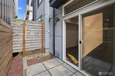 1801 20th Avenue #B, Seattle, WA 98122 - Photo 19