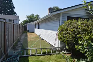 7008 E B St, Tacoma, WA 98407 - Photo 7