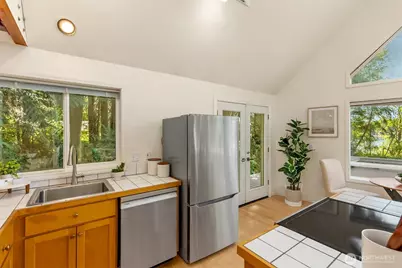 [Address not provided], Bainbridge Island, WA 98110 - Photo 15