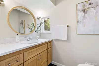 2406 E Helen St, Seattle, WA 98112 - Photo 23
