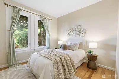 2406 E Helen St, Seattle, WA 98112 - Photo 21