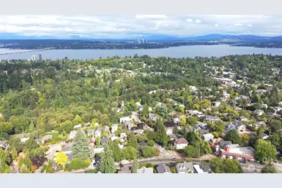 2406 E Helen St, Seattle, WA 98112 - Photo 29