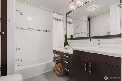 9901 NE 4th Street #1, Bellevue, WA 98004 - Photo 23
