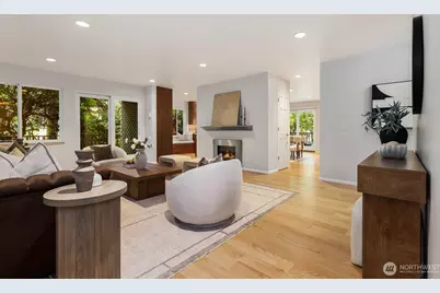 9901 NE 4th Street #1, Bellevue, WA 98004 - Photo 5