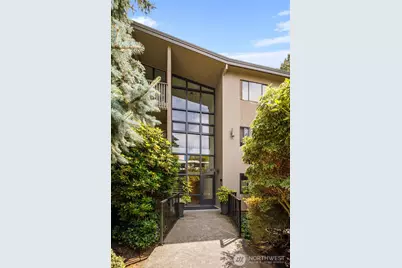 9901 NE 4th Street #1, Bellevue, WA 98004 - Photo 3