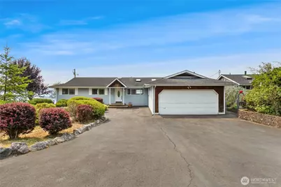 1201 E Lakeshore Drive, Lake Stevens, WA 98258 - Photo 3