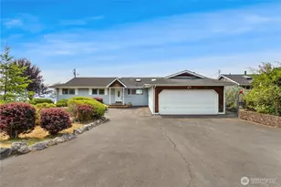 1201 E Lakeshore Dr, Lake Stevens, WA 98258 - Photo 3