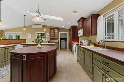 1201 E Lakeshore Drive, Lake Stevens, WA 98258 - Photo 9