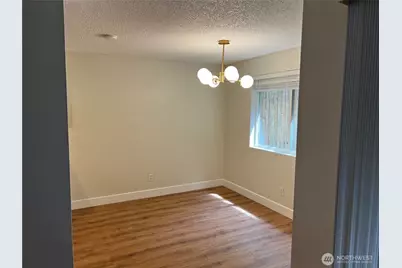 14309 NE 7th Place #1, Bellevue, WA 98007 - Photo 9