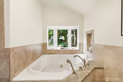 11113 NE 38th Place, Bellevue, WA 98004 - Photo 19