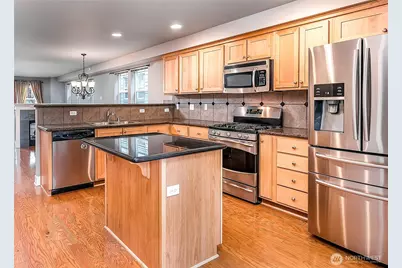 2612 SW Myrtle Street, Seattle, WA 98106 - Photo 3