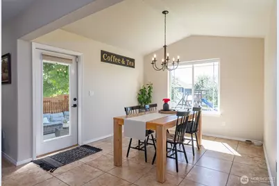 138 Scenic Drive NE, Moses Lake, WA 98837 - Photo 17
