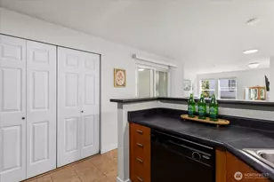 7711 NE 175th St, Kenmore, WA 98028 - Photo 11