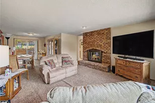 5310 W Tapps Dr E, Lake Tapps, WA 98391 - Photo 5