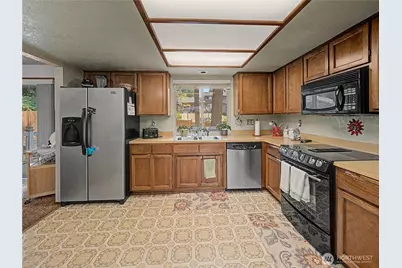 5310 W Tapps Drive E, Lake Tapps, WA 98391 - Photo 7
